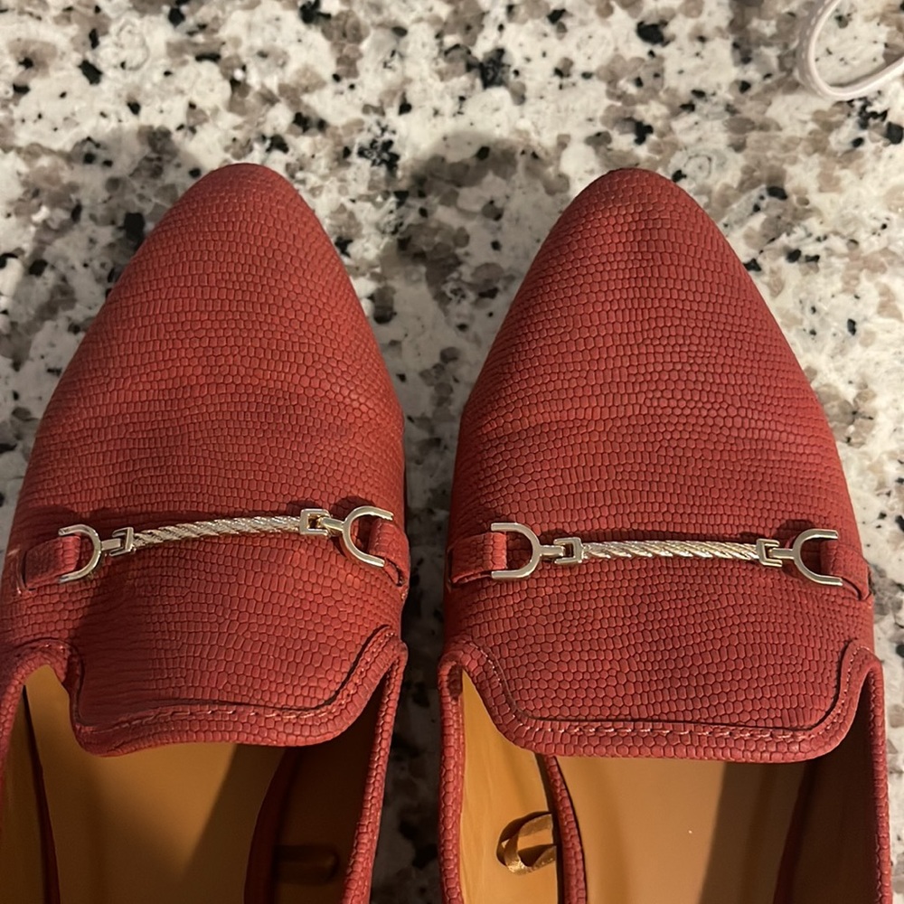Red Pointy Toe Flats - Picture 2 of 3